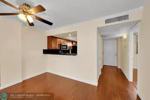 118 Royal Pk Dr, Oakland Park, FL 33309 - Photo 12