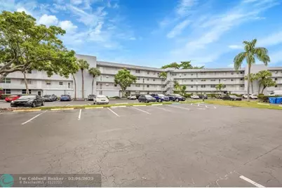 118  Royal Park Dr, Unit #4G, Oakland Park, FL 33309 - Photo 2