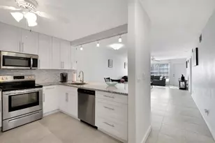 9110 Fairbanks Ln, Boca Raton, FL 33496 - Photo 6