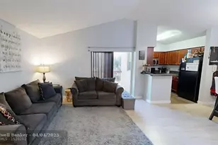 7670 Westwood Dr, Tamarac, FL 33321 - Photo 4