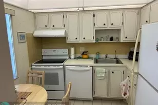 7950 NW 5th Ct, Margate, FL 33063 - Photo 2