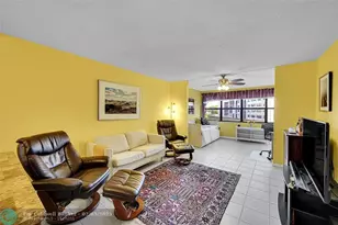 10123 Sunrise Lakes Blvd, Sunrise, FL 33322 - Photo 4