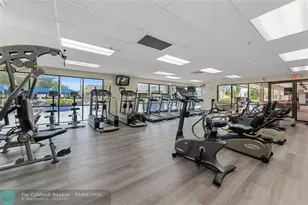 10123 Sunrise Lakes Blvd, Sunrise, FL 33322 - Photo 38