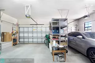 8715 NW 41st St, Cooper City, FL 33024 - Photo 28