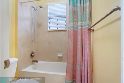 8715 NW 41st St, Cooper City, FL 33024 - Photo 26