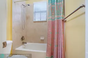 8715 NW 41st St, Cooper City, FL 33024 - Photo 26