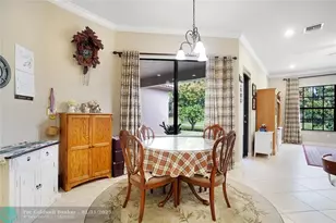 8715 NW 41st St, Cooper City, FL 33024 - Photo 10