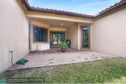 8715 NW 41st St, Cooper City, FL 33024 - Photo 30