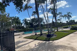 1301 SW 120th Way, Davie, FL 33325 - Photo 4