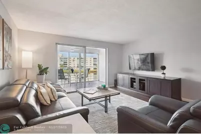 131 SE 3rd Ave, Unit #302, Dania Beach, FL 33004 - Photo 6