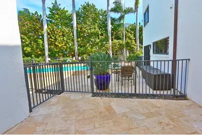 1121  Bel Air Dr, Highland Beach, FL 33487 - Photo 30