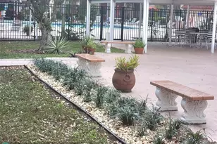 8260 SW 24th St, North Lauderdale, FL 33068 - Photo 32