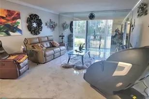 8260 SW 24th St, North Lauderdale, FL 33068 - Photo 8