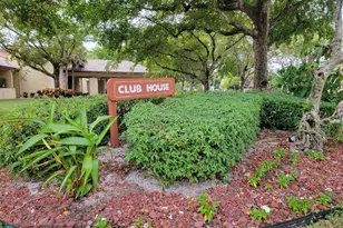 8260 SW 24th St, North Lauderdale, FL 33068 - Photo 26