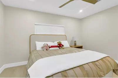 319 S Riverside Dr, Pompano Beach, FL 33062 - Photo 84