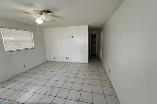 230 SW 1st St, Pompano Beach, FL 33060 - Photo 10