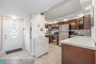 411 S Hollybrook Dr, Pembroke Pines, FL 33025 - Photo 2