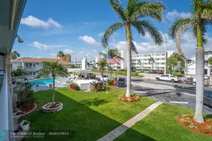 1110 N Riverside Dr, Pompano Beach, FL 33062 - Photo 10