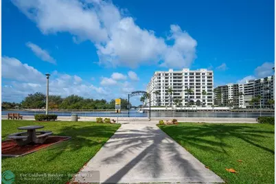 1110 N Riverside Dr, Unit #20, Pompano Beach, FL 33062 - Photo 30