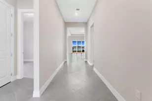 10390 Northbrook Cir, Palm Beach Gardens, FL 33412 - Photo 12