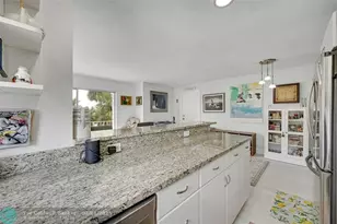 2715 NE 49th St, Fort Lauderdale, FL 33308 - Photo 10