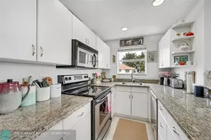 2715 NE 49th St, Fort Lauderdale, FL 33308 - Photo 12