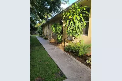 1123 N 17th Ave, Hollywood, FL 33020 - Photo 2