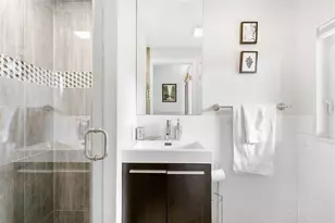 913 Coconut Dr, Fort Lauderdale, FL 33315 - Photo 36