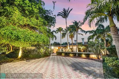 2757 NE 20th St, Fort Lauderdale, FL 33305 - Photo 8