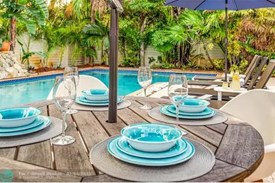 2757 NE 20th St, Fort Lauderdale, FL 33305 - Photo 10
