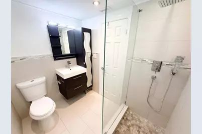 8401  Royal Palm Blvd, Unit #8401, Coral Springs, FL 33065 - Photo 18