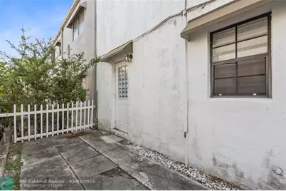 608 NE 29th Dr, Unit #2, Wilton Manors, FL 33334 - Photo 18