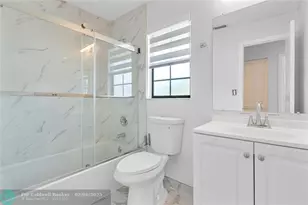 608 NE 29th Dr, Wilton Manors, FL 33334 - Photo 10