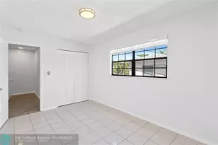 608 NE 29th Dr, Wilton Manors, FL 33334 - Photo 6