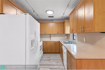 608 NE 29th Dr, Unit #2, Wilton Manors, FL 33334 - Photo 4