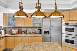 7000 Island Blvd, Aventura, FL 33160 - Photo 22