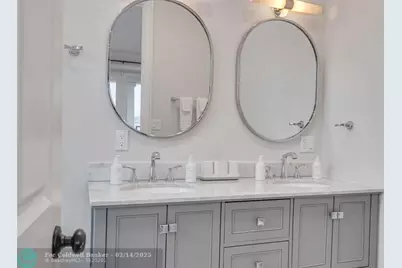 1949  Harbourview Dr, Fort Lauderdale, FL 33316 - Photo 32