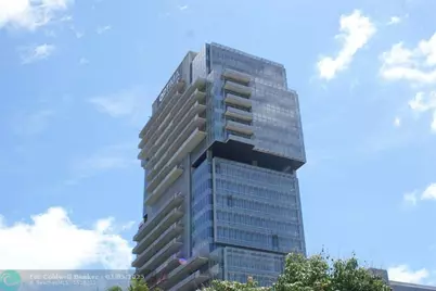 224 SE 9th Ct, Hallandale Beach, FL 33009 - Photo 2