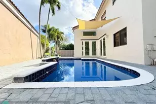 10661 NW 17th Pl, Plantation, FL 33322 - Photo 4