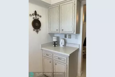 2141 NE 68th St, Unit #204, Fort Lauderdale, FL 33308 - Photo 10