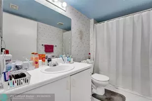 901 SW 138th Ave, Hollywood, FL 33027 - Photo 24