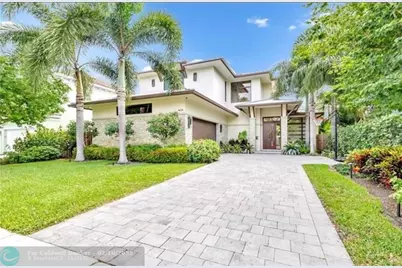 404 NE 13th Ave, Fort Lauderdale, FL 33301 - Photo 2