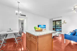 7164 Ashmont Cir, Tamarac, FL 33321 - Photo 6