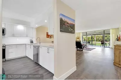 11114  Green Lakes Dr, Unit #203, Boynton Beach, FL 33437 - Photo 2