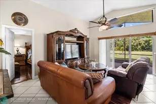 6358 Westchester Club Dr, Boynton Beach, FL 33437 - Photo 6