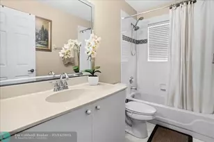 6358 Westchester Club Dr, Boynton Beach, FL 33437 - Photo 12