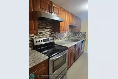 7051  Environ Blvd, Unit #336, Lauderhill, FL 33319 - Photo 4