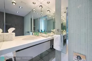 18671 Collins Ave, Sunny Isles Beach, FL 33160 - Photo 34