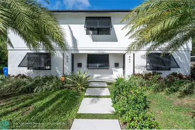 807 SW 14th Ct, Fort Lauderdale, FL 33315 - Photo 1