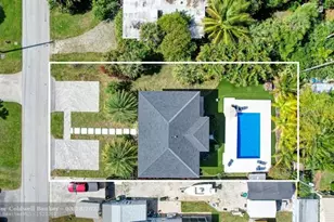 807 SW 14th Ct, Fort Lauderdale, FL 33315 - Photo 2